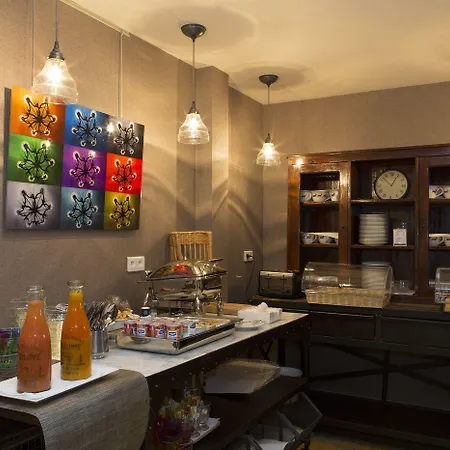 Hotel Brittany 4*